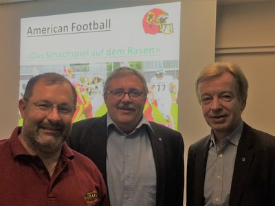 Bild: Marcel Trieb, Programmchef Marel Ochsner und Panathlon-Präsident Daniel Bachmann (v.l.)